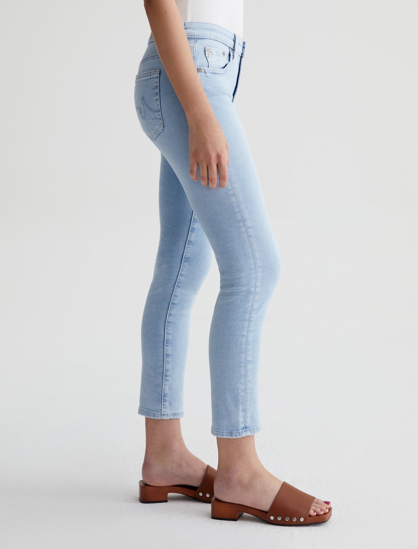 Prima Crop|AG-ed Cigarette Cropped Denim